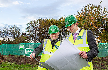 Convener of Health and Wellbeing for Edinburgh Council, Councillor Ricky Henderson and Neil McFarlane, Regional Director at GRAHAM Construction.