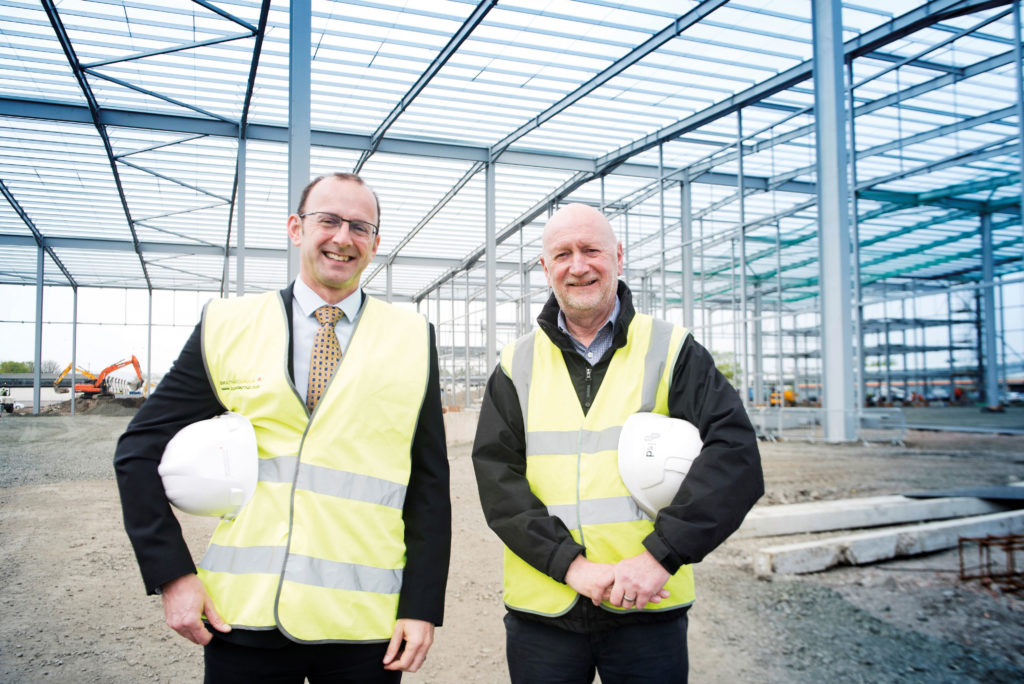Willie-Scanlon-of-Farmfoods-with-Richard-Bowden-of-ISD-solutions