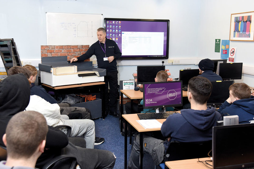 south-lanarkshire-college-classroom