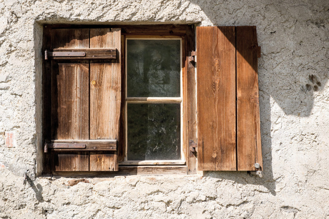 old-window-with-new-frame