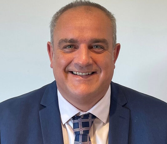 Jon Dunwell, Morris & Spottiswood