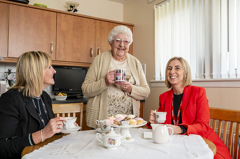 Lovell raises a cup to Homes for Life to mark Scottish Housing Day
