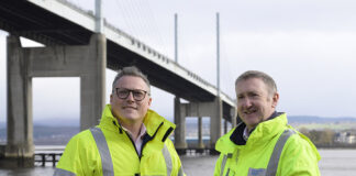Ross McClory (left) from SSE Energy Solutions and Donald MacBrayne from Scottish Water Horizons. Image credit: Iain Ferguson
