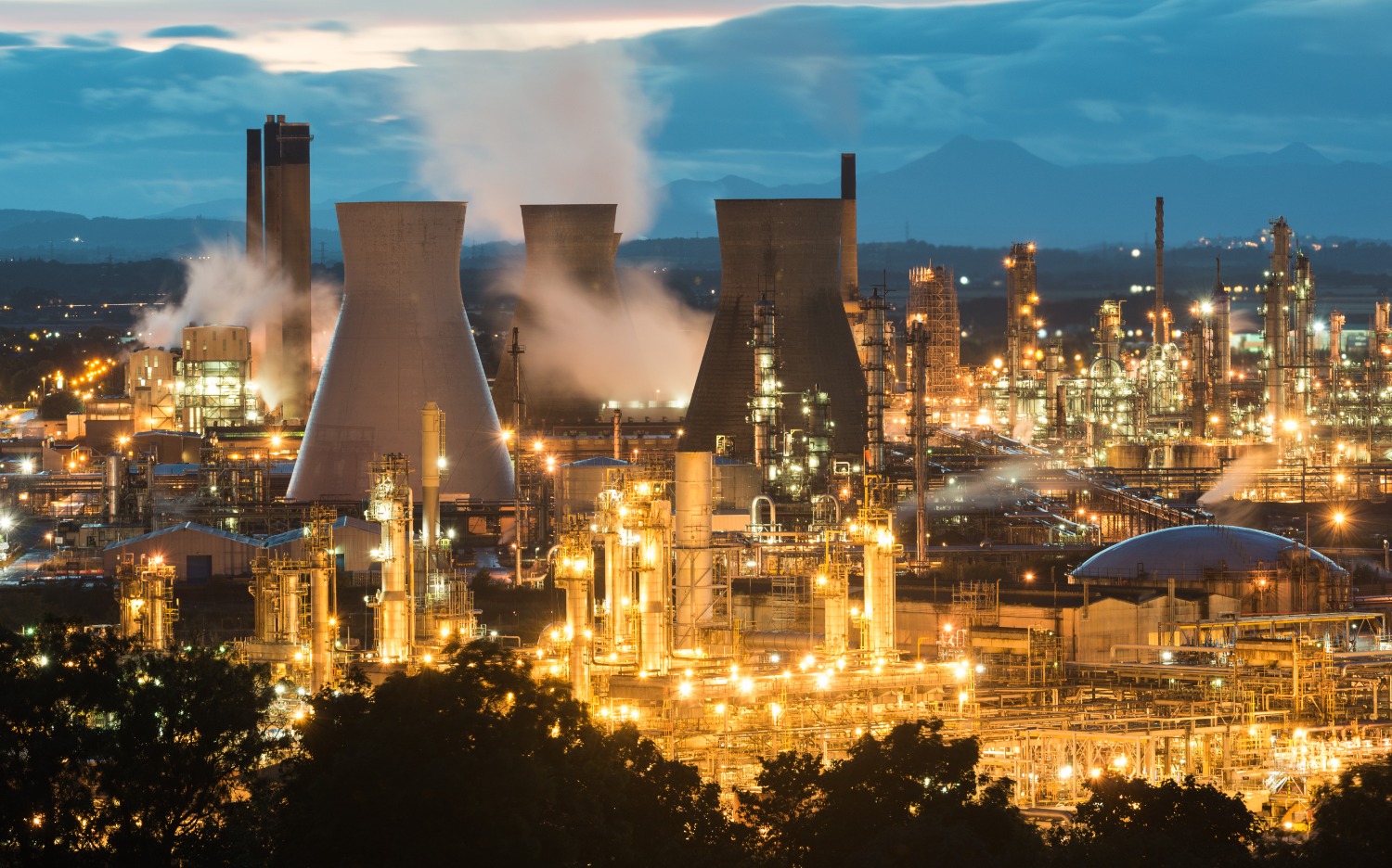 Grangemouth Refinery at night