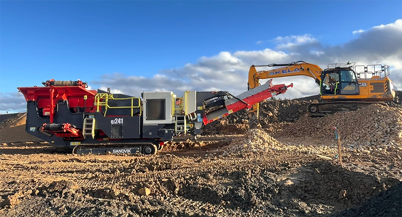 Akela construction image