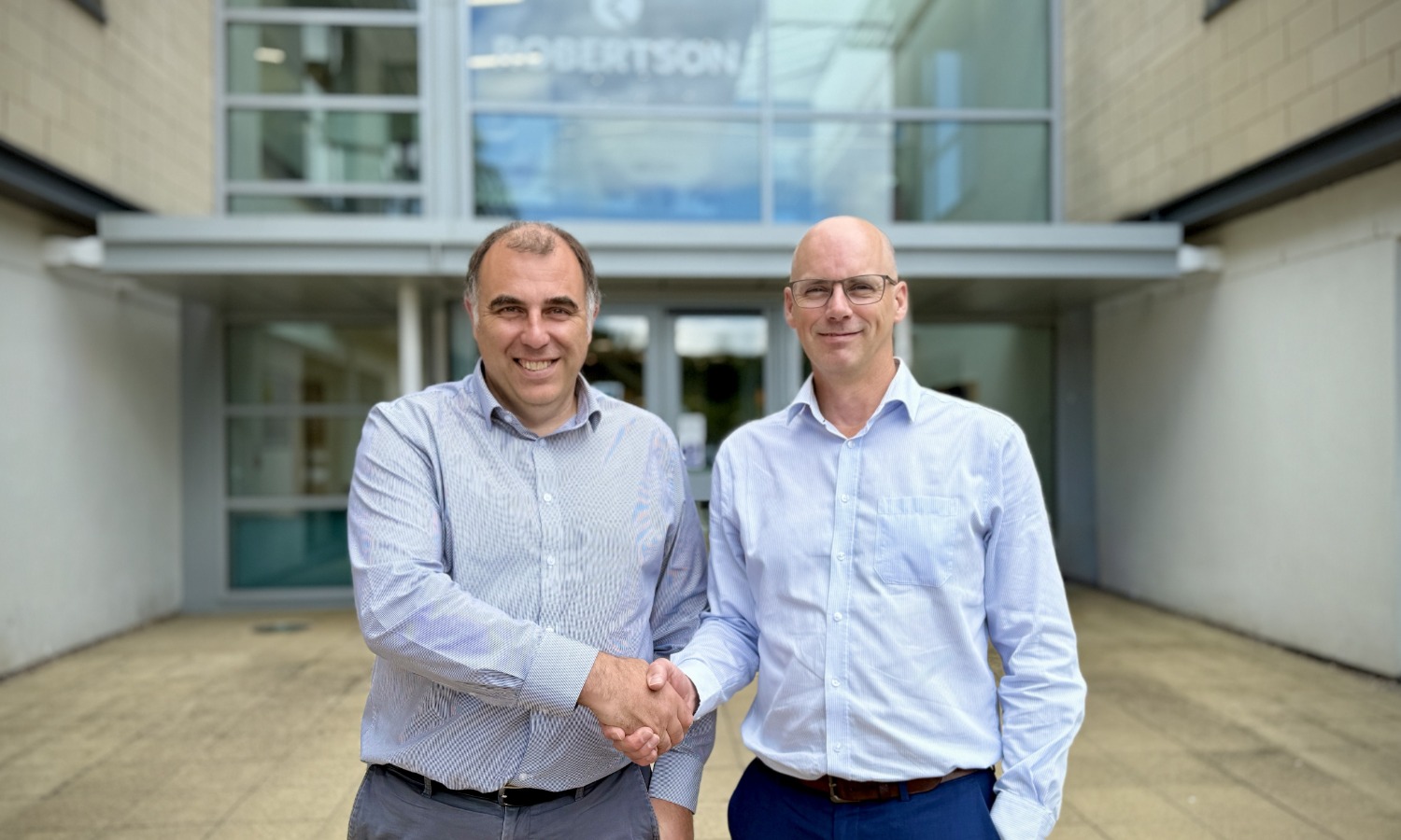 Regional MD Ian Phillips (left) with Operations Director Craig Thow