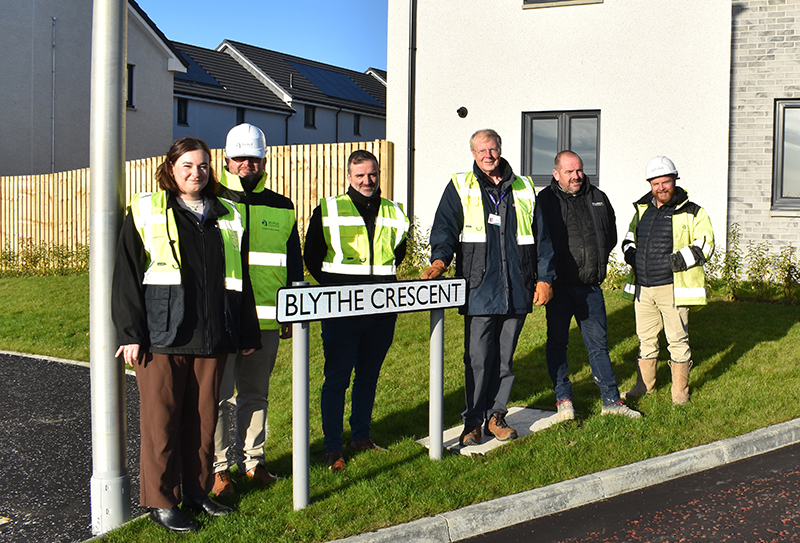 Team celebrates new homes in Kinglassie, Fife