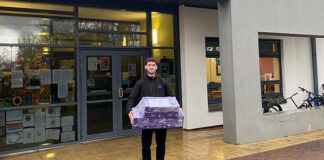 Selection boxes being delivered to Stepps Primary School