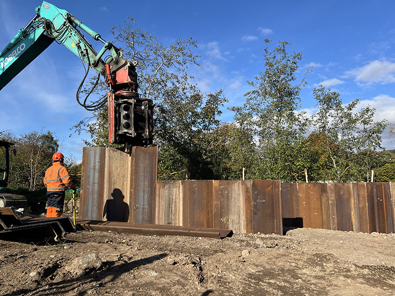 Steel sheet pile walls in Comrie