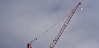 Tower crane in Edinburgh city centre