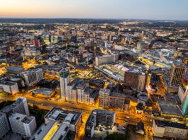 Construction sector urged to adopt ‘measured response’ to geopolitical uncertainty Aerial view of city