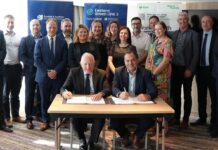 Representatives from SSEN Transmission and BAM gather for the signing of the Early Contractor Involvement agreement for EGL3, signed by SSEN Transmission’s Director of Offshore Delivery Sandy Mactaggart, and Adrian Collins, Director at BAM UK & Ireland.