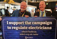 Colin Beattie (left) with SELECT past president Kevin Griffin